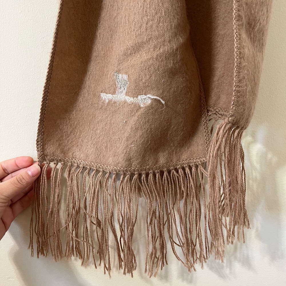 Alpaca Camargo Camel Alpaca Fringe Scarf - Picture 8 of 8
